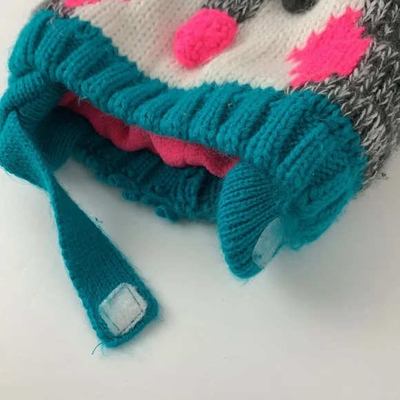 Baby Penguin Pom Pom Winter Hat - Picture 3 of 10